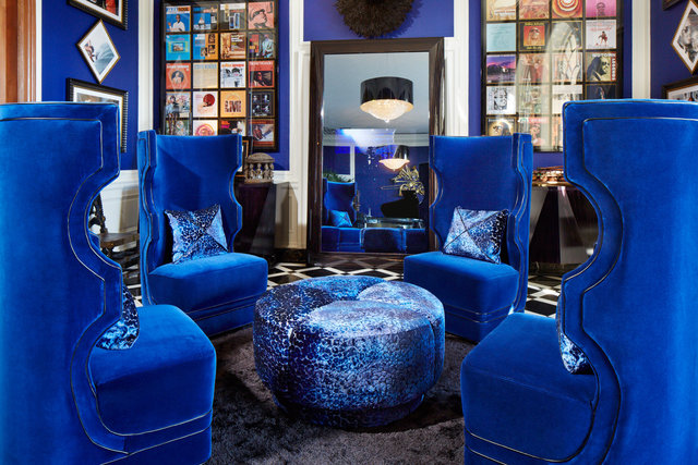Lena_FENDIgreystone_BlueChairs_VB.jpg