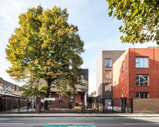 Sacred Heart School. Cottrell and Vermeulen Architects