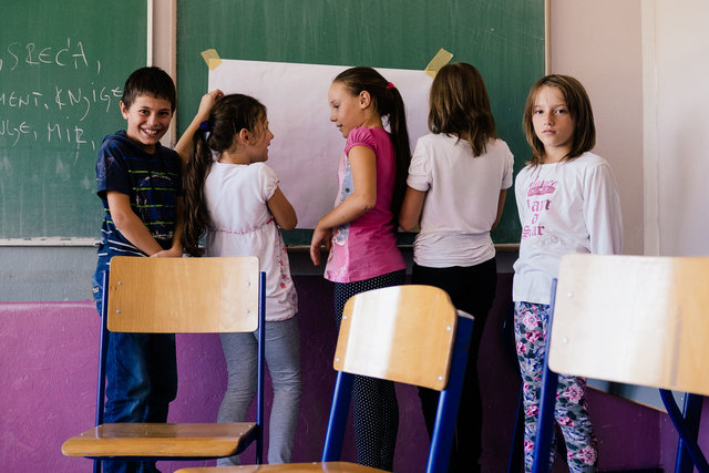 Music and art therapy in a school in Skelani.