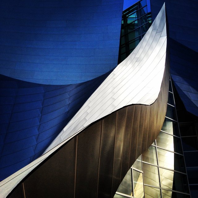 WALT DISNEY CONCERT HALL - SILVER 17