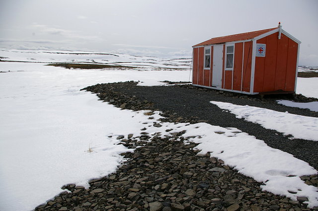 Tourist Hut at Steingrimsfjardarheidi VB.JPG