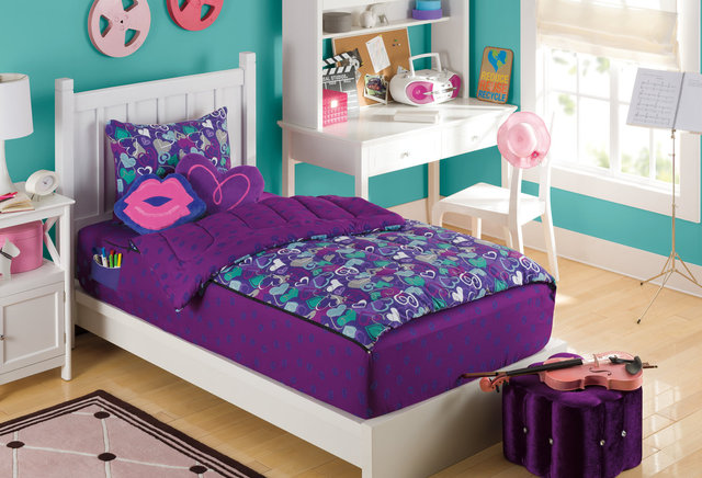 2429-FP-F2-2-0-FNL-Banner purp pocket.tif