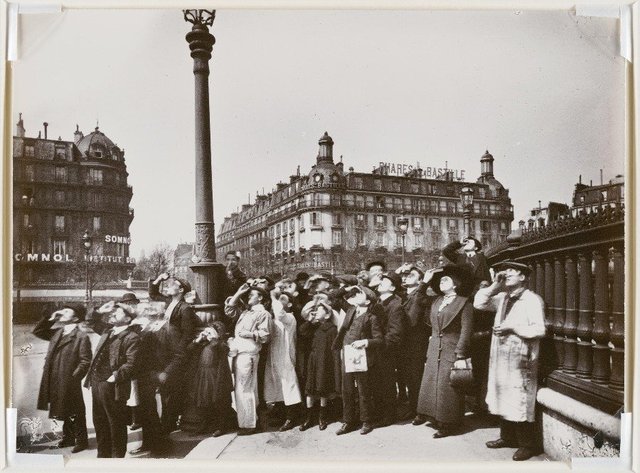 1.Eugene_Atget_Eclipse.jpg