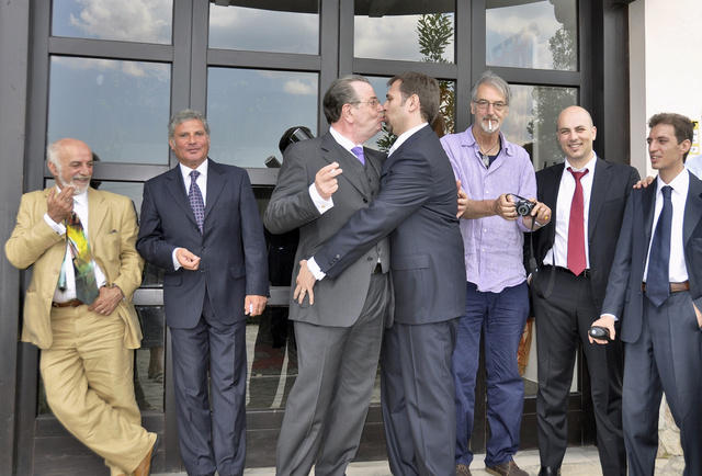 Le père et le mari de la mariée,  juillet 2010
