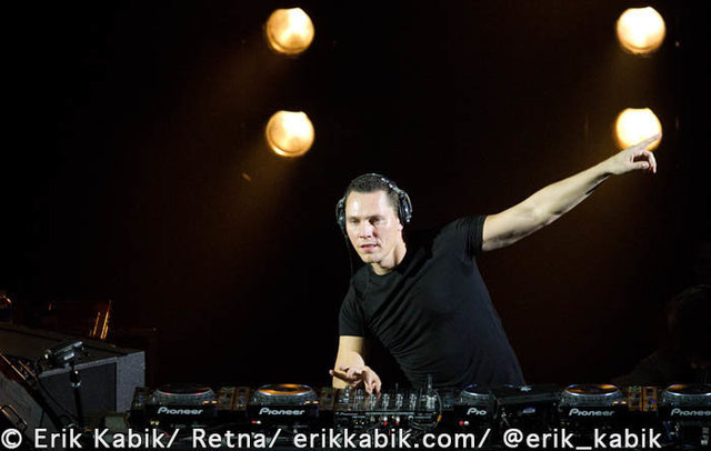 10_1_11_tiesto_kabik-669-29 copy.jpg