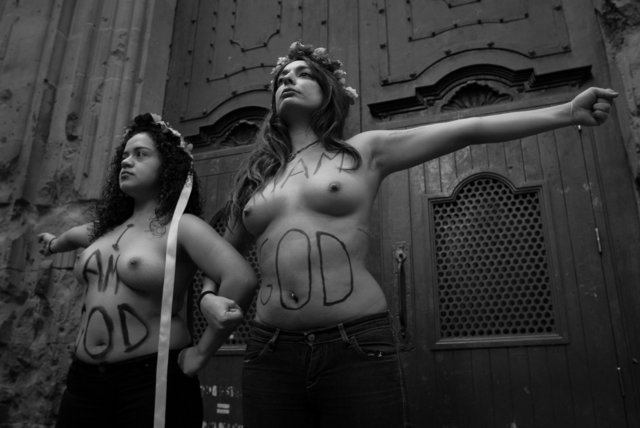 Femen Spain: The Naked War
