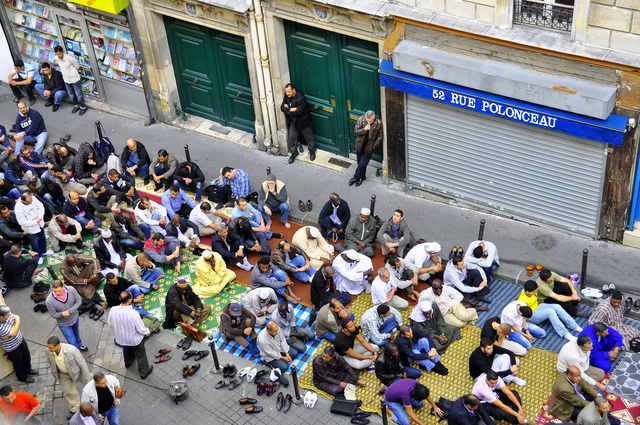 Château Rouge, rue Polonceau - septembre 2010