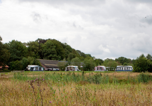 Zicht vanuit Beekdal op Camping