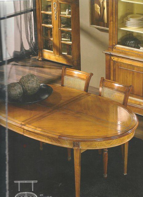 שולחן אוכל 001.jpg