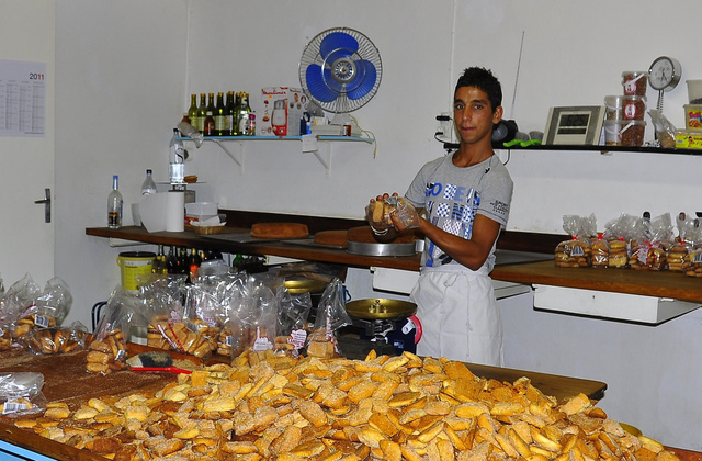 Biscuiterie artisanale, St Florent-août 2011