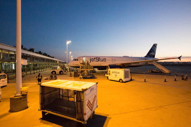Lena_LBairportSct-179.jpg