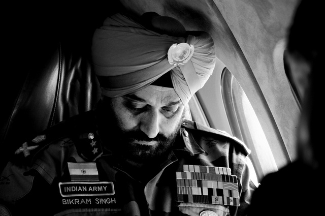 Monuc Force Commander on a flight in Congo