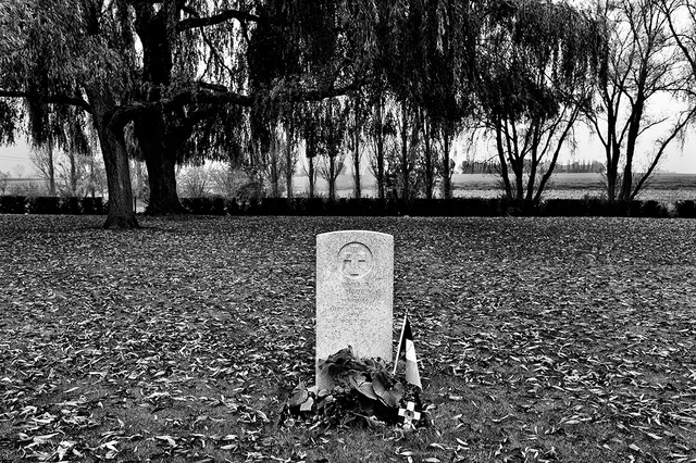 Poperinge_Lijsenthoek military cemetery_8802.jpg