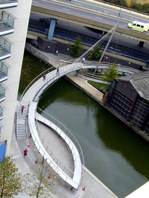 Grand Union Canal Pedestrian Bridge - Exterior Perspective