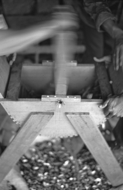 Peanut Project - peanut shelling tool trials.