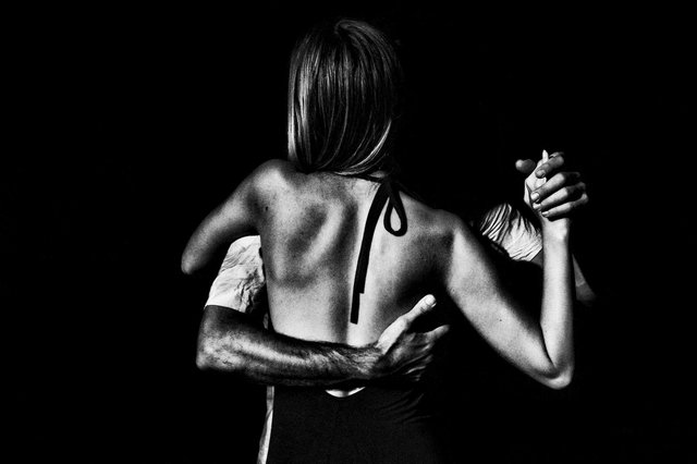 Tango (1).jpg
