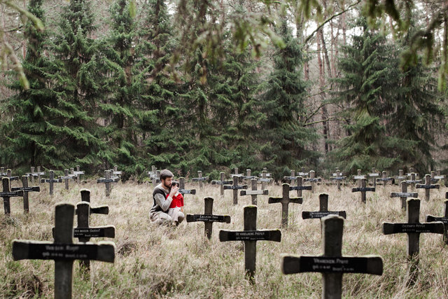 The Strength Of Weak Ties | Series of 10 images | 2012