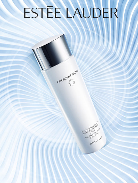 CrescentWhite_Coll_MoistureLotion_S15_72dpi.jpg