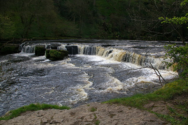 Aysgarth Falls High Force (2) VB.JPG