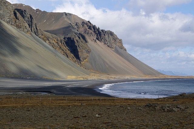 Vikurfjall from Hvalness VB.JPG