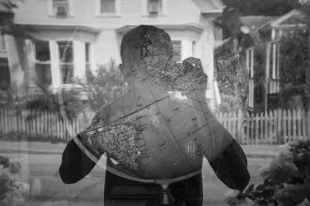 PHOTOGRAPH THE WORLD