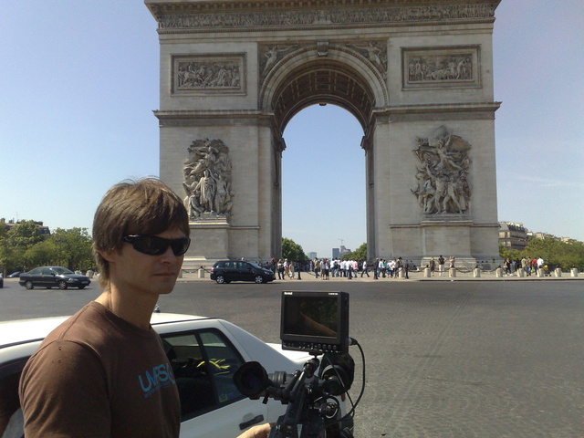 Dmax, Paris