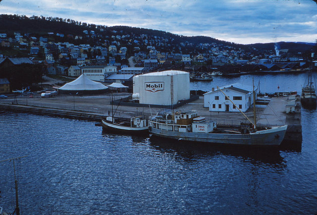 877 (26) Haven Tromsø met cirkus