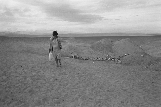 45_Plt4.3_BruniMass Grave Oct.1990.jpg