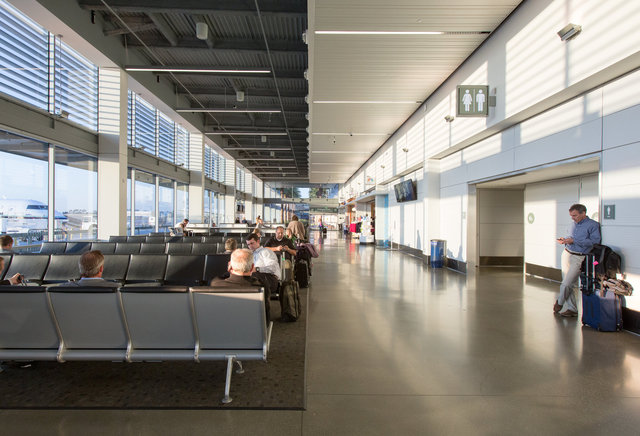 Lena_LBairportSct-123.jpg