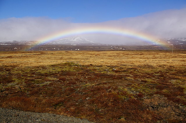 Mossfell & rainbow 1 VB.JPG