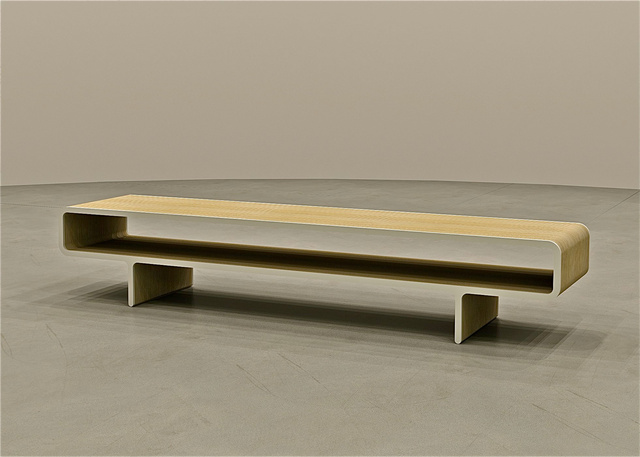 DISPLAY BENCH