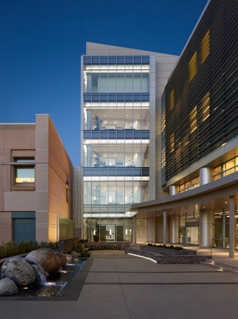 UCSD Sulpizio Cardiovascular Center | Front Elevation