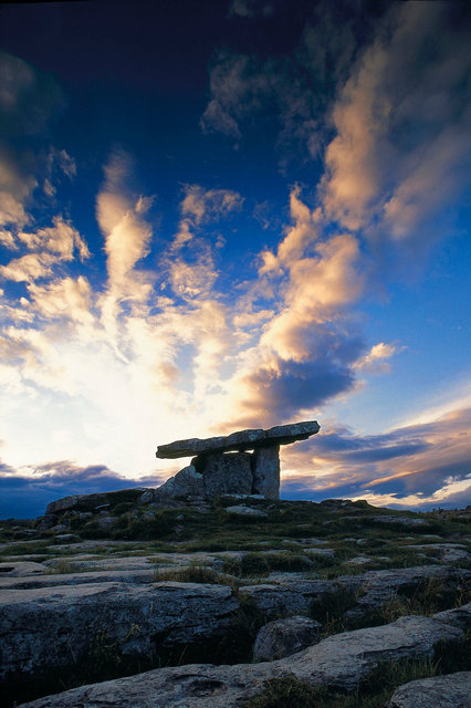 Dolmen de Poulnabrone,Burren,comté de Clare