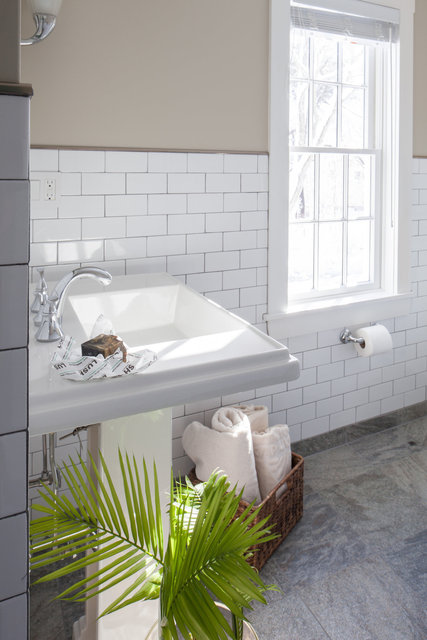 Guest Bathroom-2