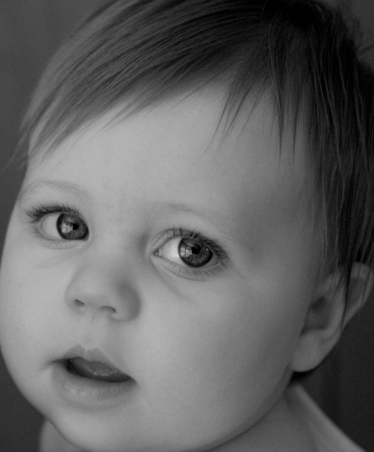 viewbook 7 b&w crop 3 250312_2474.jpg