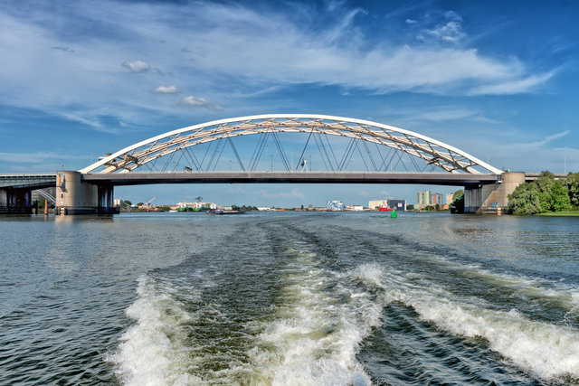 Rotterdam, Van Brienenoord Bridge
