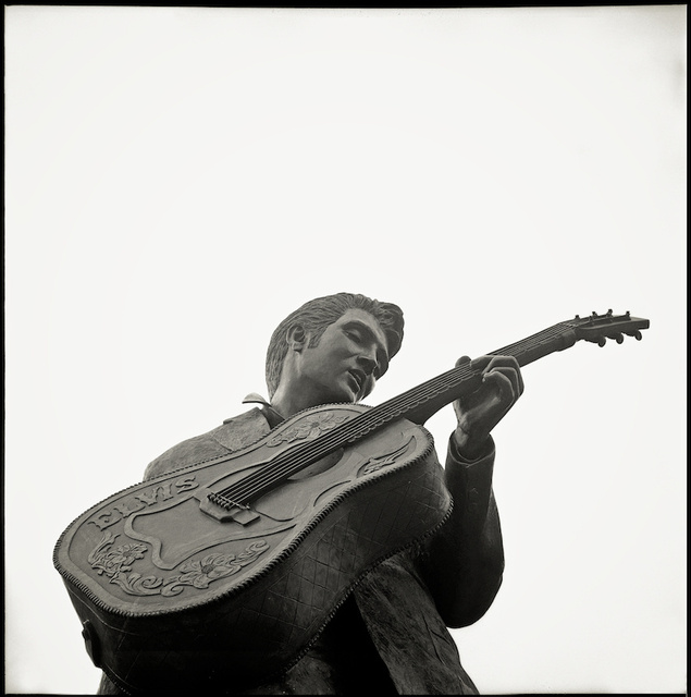 Elvis Statue