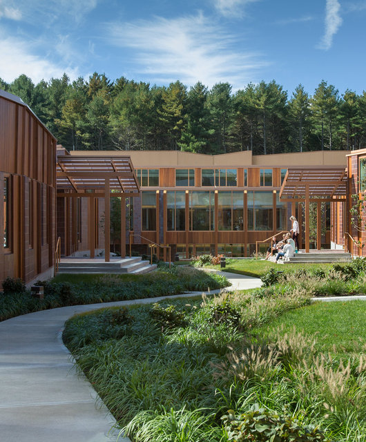 Lena_FieldSchoolSct_CourtyrdGrdnView_Vert18_WEB.jpg