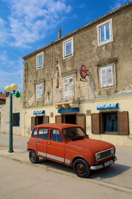 Carro Velho em Kästel Stari