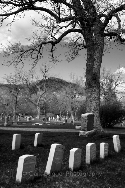 Boulder_Cemetery_1.jpg