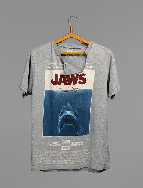 "jaws"    2014    82x108 cm    c-print