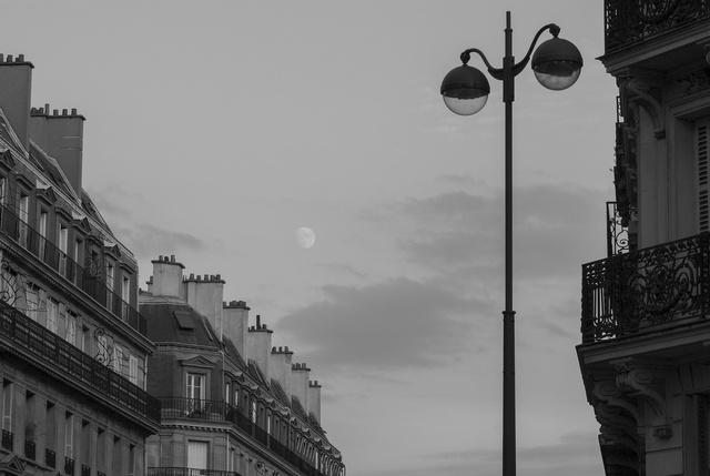 il y a des jours et des lunes
