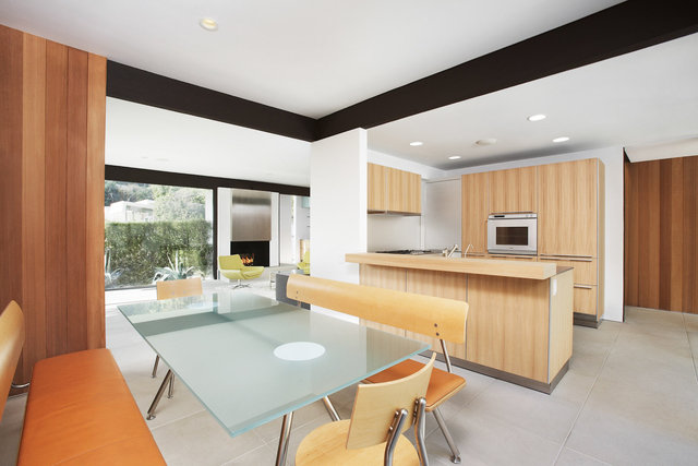 25__LENA-GR_DiningKitchen_VB.jpg
