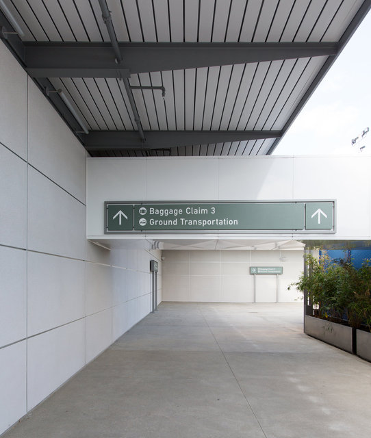 Lena_LBairportSct-013.jpg