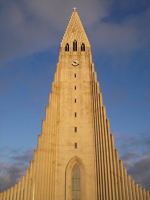 Hallgrimskirkja VB.JPG