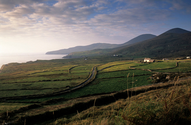 Sant Finan's Bay,Kerry,2001