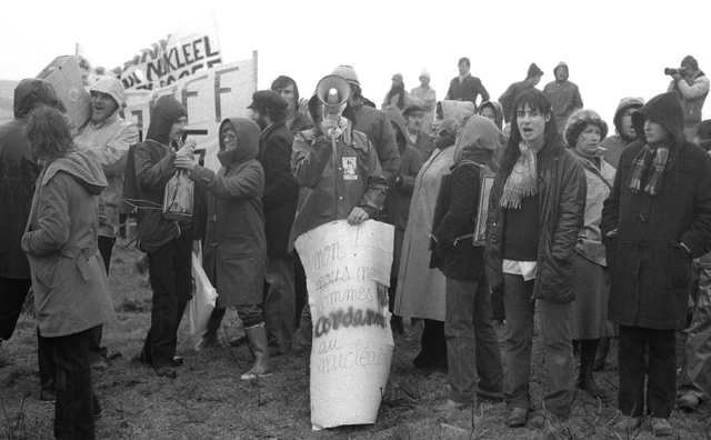 Plogoff 1980 "Non,nous ne sommes pas condamnés au nucléaire"
