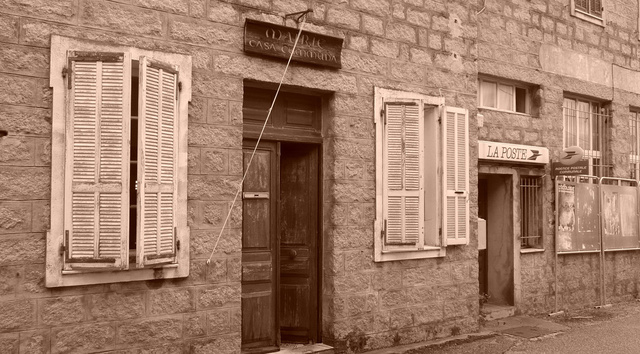 Mairie de Grossa, avril 2012