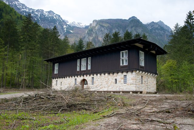 4AR_8520 - Version 2.jpg