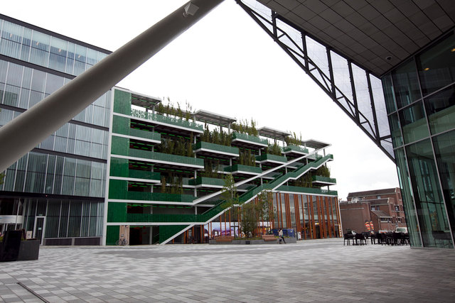 NL_Nieuwegein_Parking_Theater_Exterior_2012_RS-3.jpg
